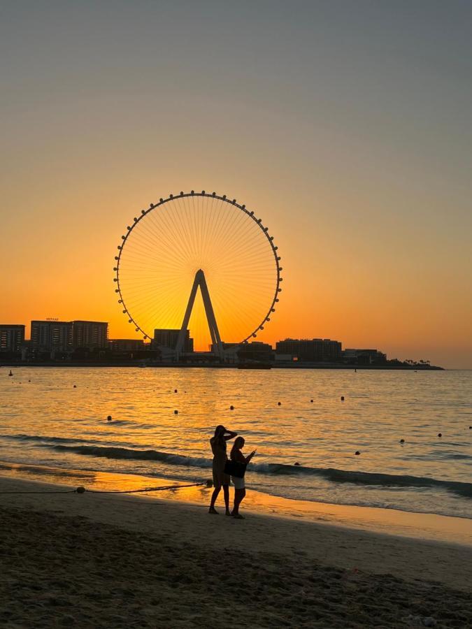 Lunar Hostel 96 Dubai Exterior photo